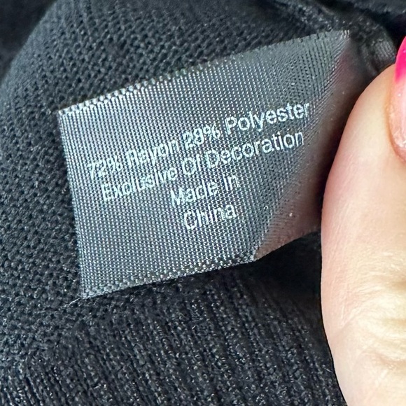 Black V Neck Sweater with Lace Sleeve Appliqué Size 14/16 - Picture 7 of 10